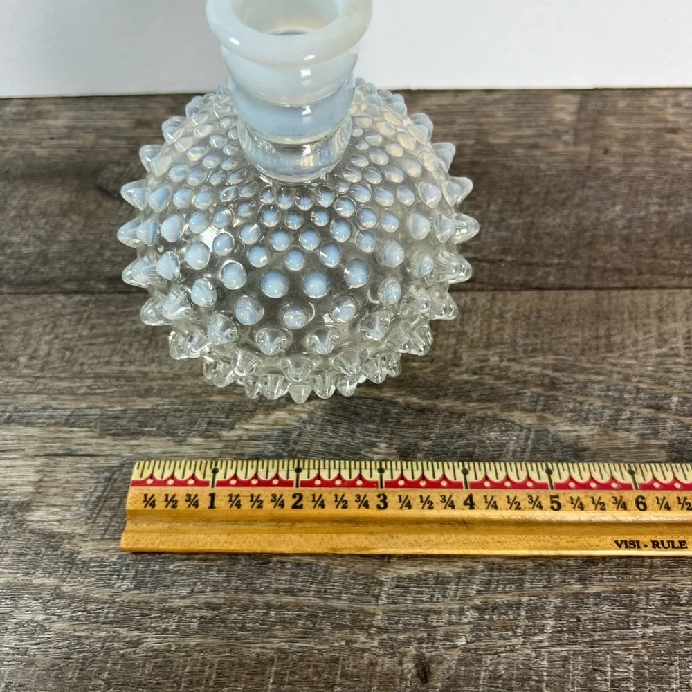Vintage Fenton Opalescent Moonstone Hobnail Ribbed-Neck‎ Bottle Vase